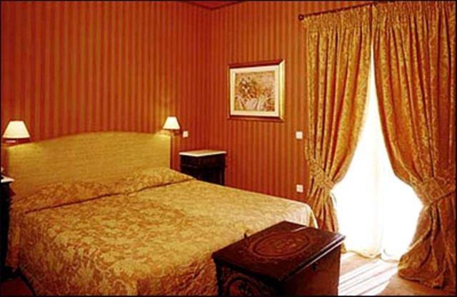 Rocabella Hellinikon Country Hotel Exterior photo
